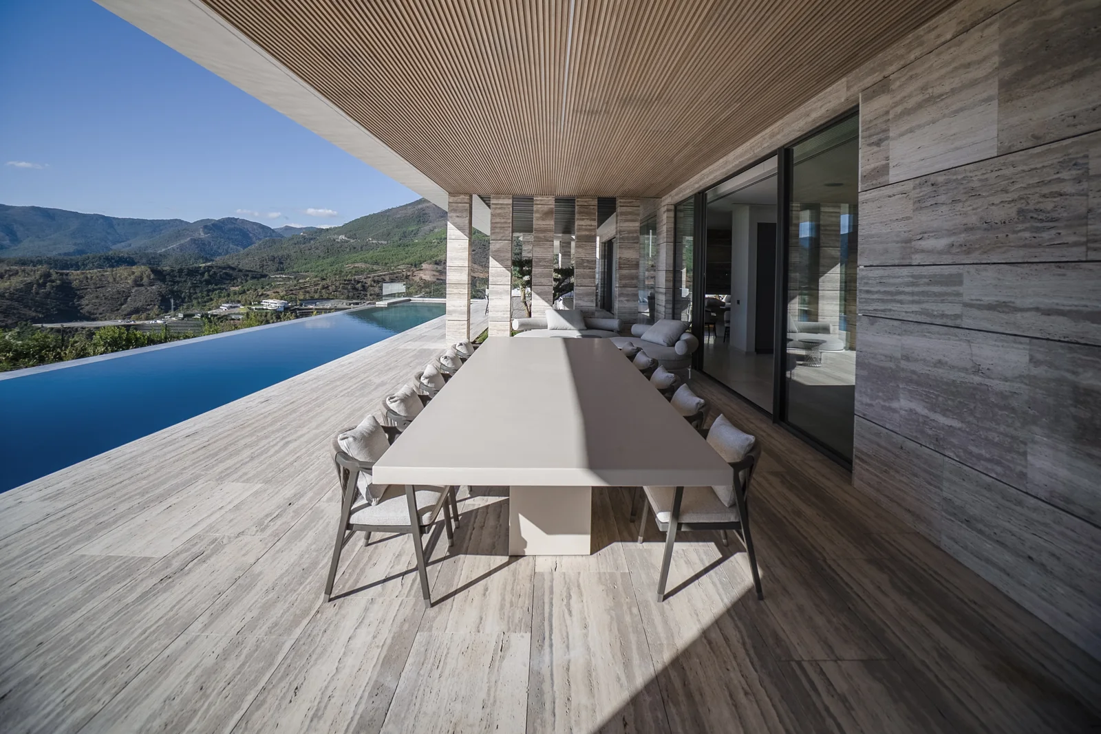 Villa care and pool terrace supervision for overseas homeowners